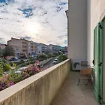 Apartment Isula Rossa